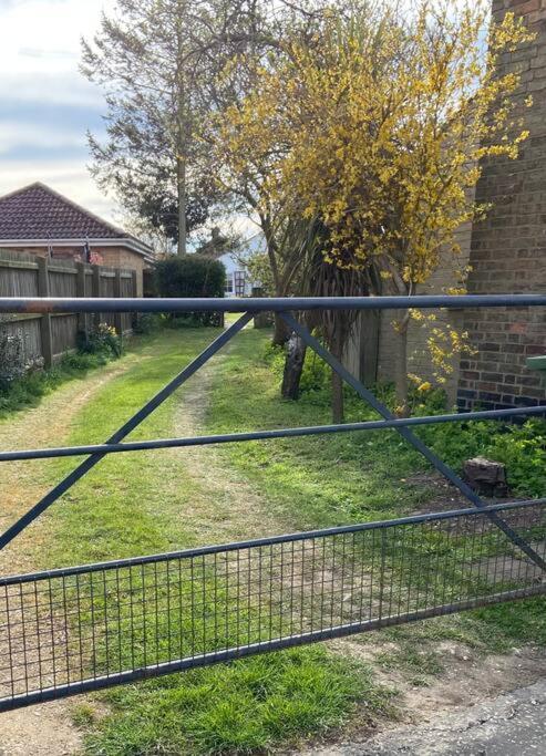 Field Cottage Whittlesey المظهر الخارجي الصورة